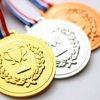 オリンピックのメダル報奨金、日本や世界（韓国、アメリカ、イギリスなど）のメダリストの場合